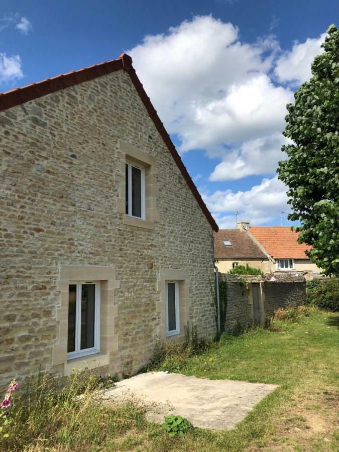 Gite Bord De Mer 80 M2 Bernieres-sur-Mer Bagian luar foto